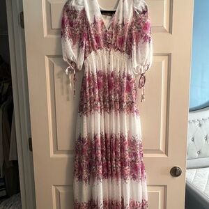 Chic Floral Maxi Dress in Pink and White